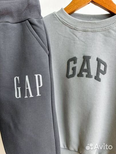 Костюм на мальчика GAP