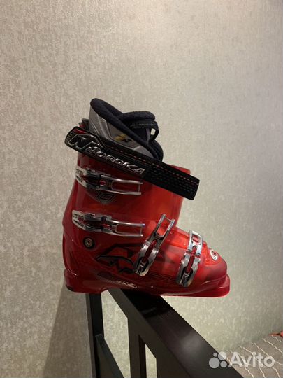 Горнолыжные ботинки Nordica