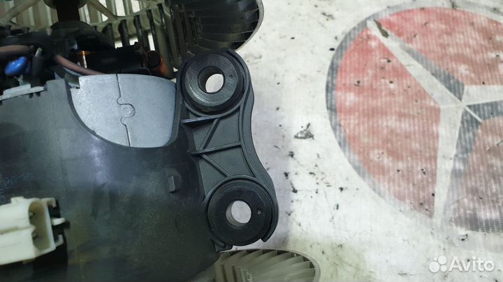 Мотор печки в сборе на Mercedes-Benz W639 W636