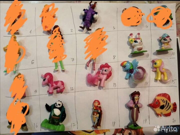 Киндер игрушки много разных старые серии обмен