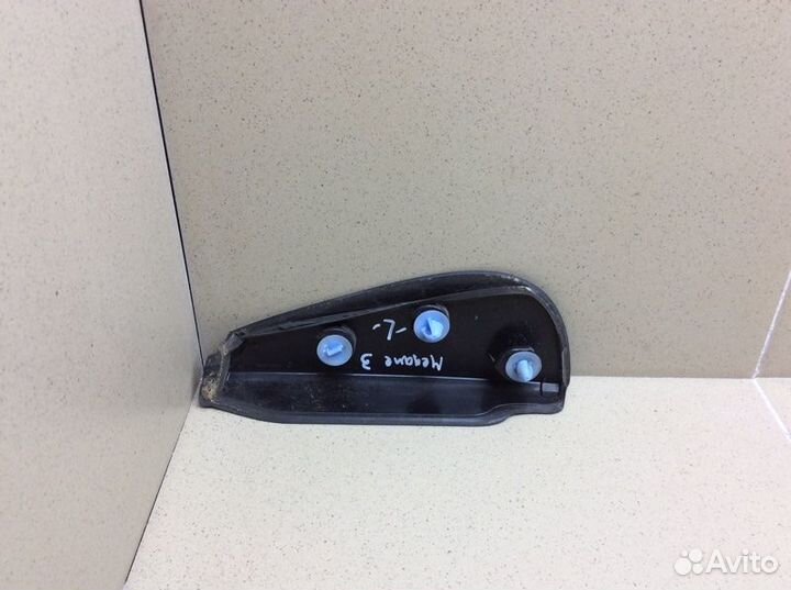 Накладка (кузов наружные) левая Renault Megane 3