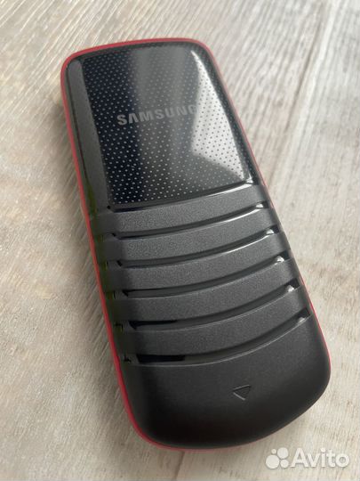 Новый телефон samsung GT-e1080i