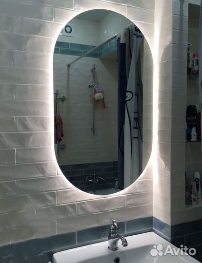 Зеркало с подсветкой на стену