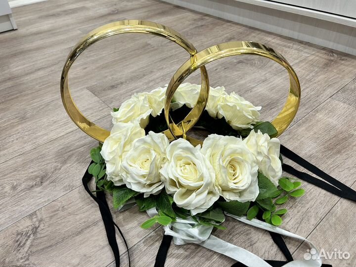 Кольца на свадебный авто