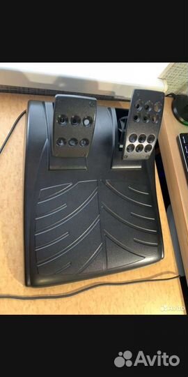 Logitech Driving Force Gt (900 градусов)