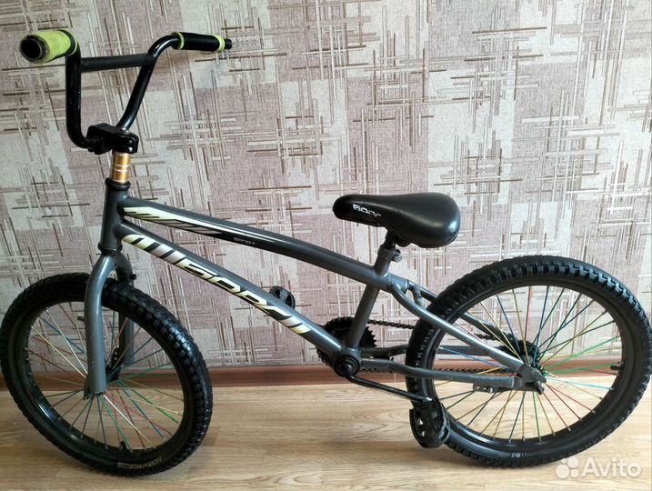 Трюковой велосипед бмх