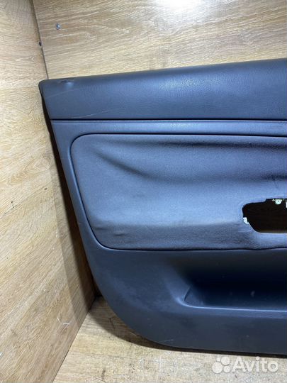 Обшивка передняя левая VW Passat B5 + 79121