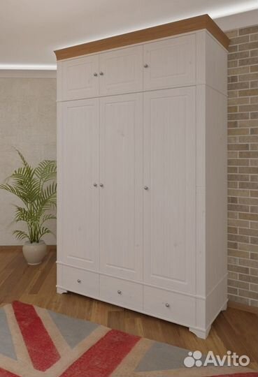 Шкаф с антресолью из массива сосны трехдверный