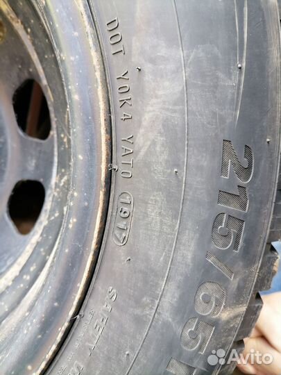 Kumho WinterCraft Ice WI31 215/65 R16