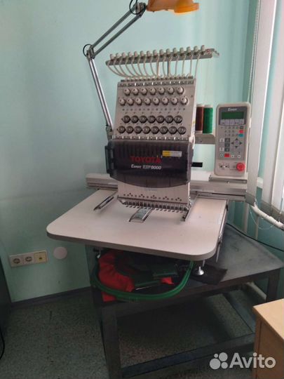 15 ниточная вышивальная машина Toyota