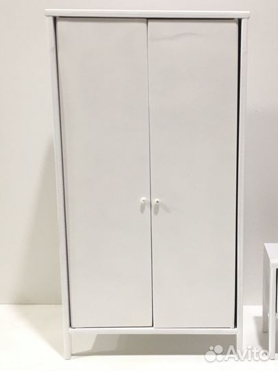 Кукольный шкаф