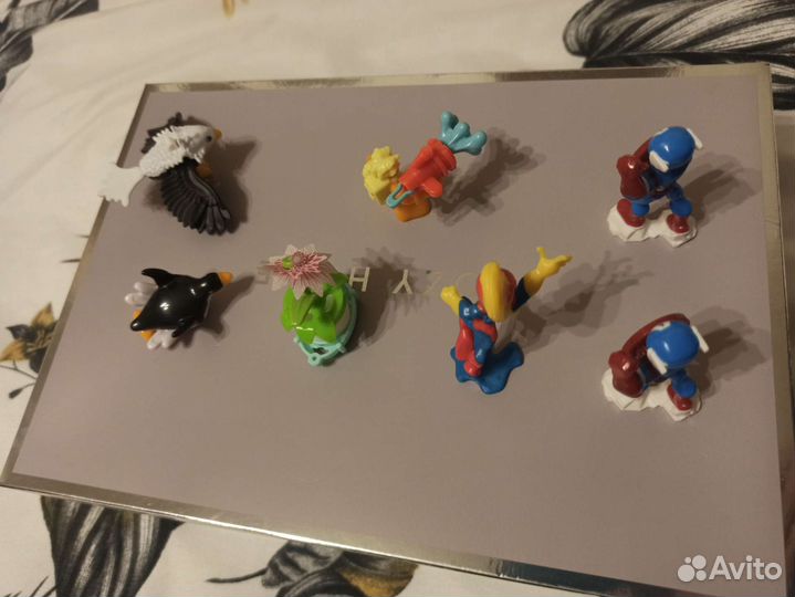 Игрушка из Киндер сюрприза