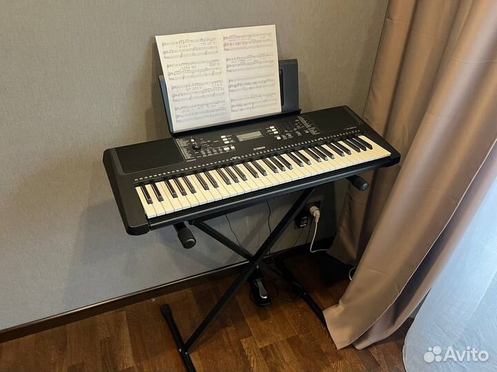 Синтезатор Yamaha PSR-E363