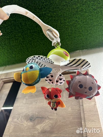 Два Мобиля tiny love для новорожденных