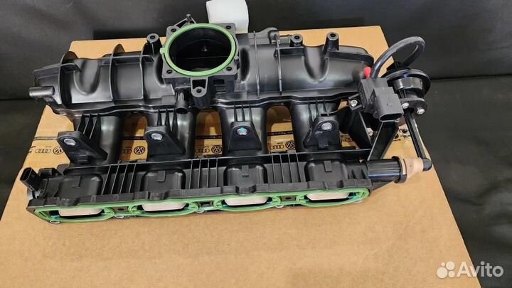 Коллектор впускной VW Passat (B6) 2005-2010