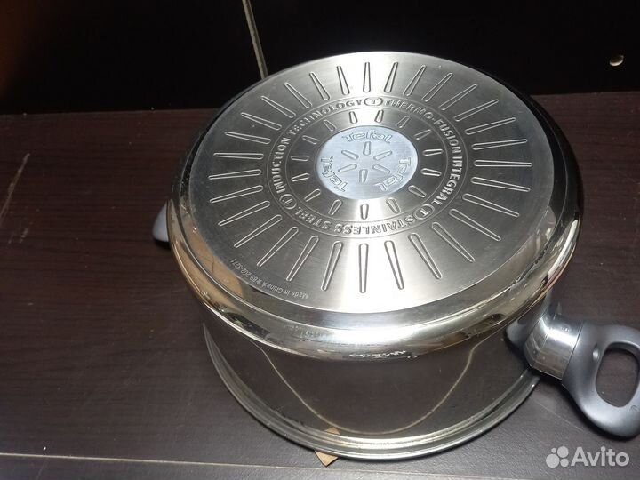 Кастрюля Tefal 5 л бу