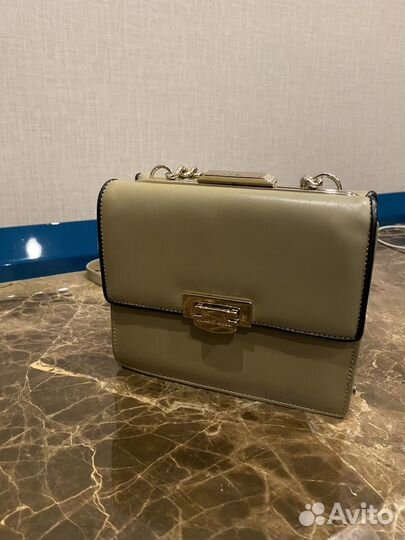 Продам брендовую сумку Roberto Cavalli