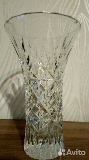 Хрустальная ваза