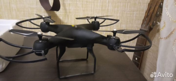 Квадрокоптер с камерой