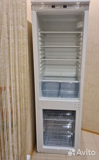 Холодильник AEG, б/у