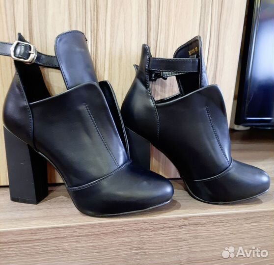 Полусапожки женские 38 размера новые осень