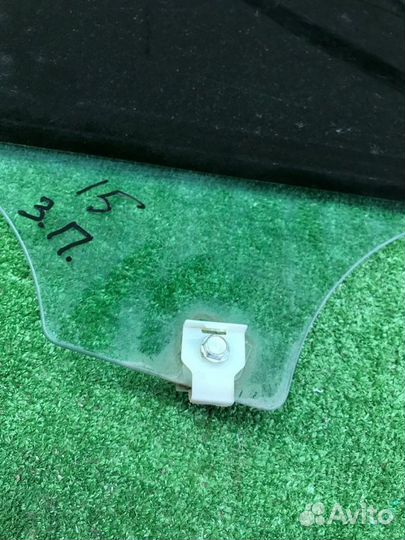 Стекло двери заднее правое Mazda 3 BL 1.6 2011