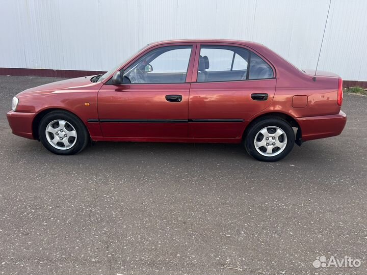 Hyundai Accent, 2005