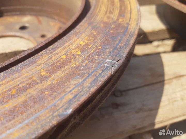 Диски тормозные задние Toyota Land Cruiser