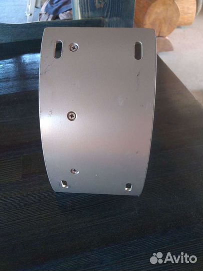 Крепление мотономера