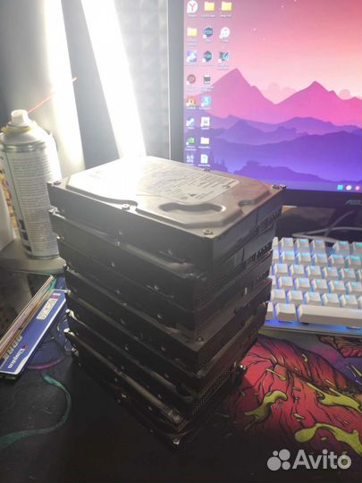 Жесткие диски разные