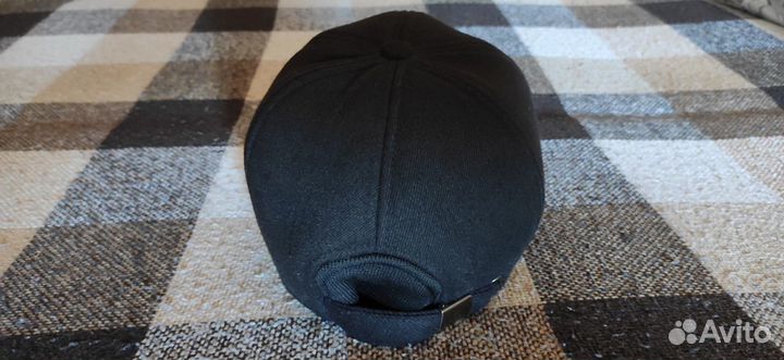 Мужская теплая бейсболка с ушами