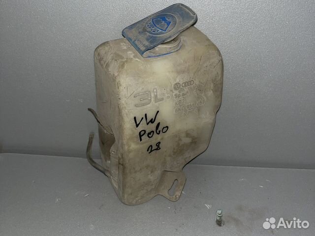 Volkswagen polo бачок омывателя