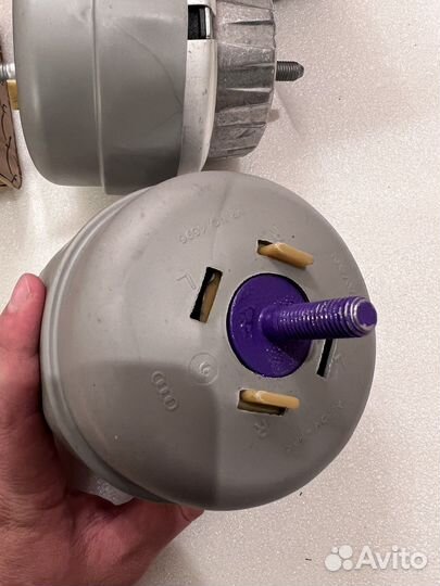 Гидроопора двигателя audi правая.левая без датчика