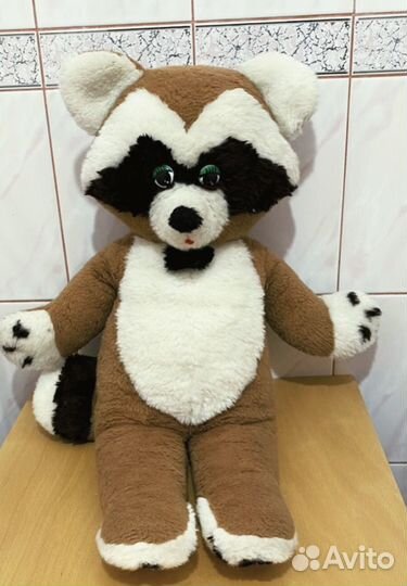 Бегемот. Енот. Игрушки. Винтаж