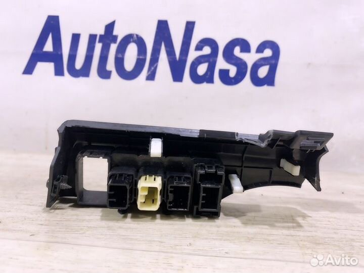 Накладка Kia Rio 3 седан 1.4 G4FA 2013