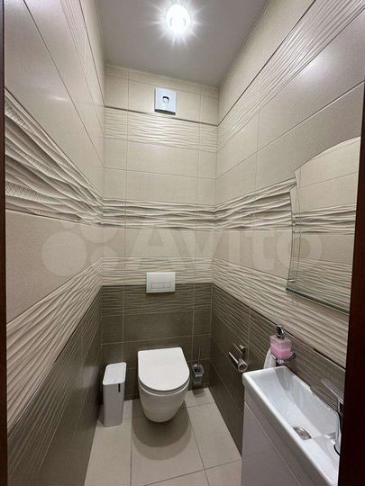 2-к. квартира, 75,2 м², 3/5 эт.