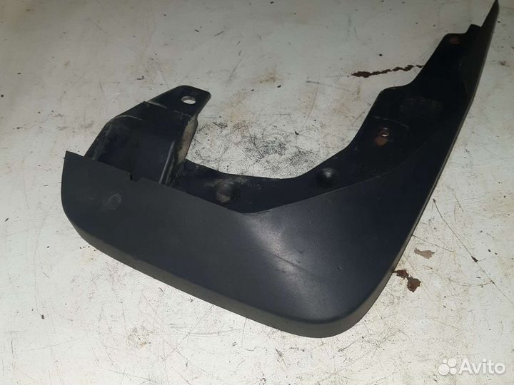 Брызговик передний правый honda cr-v 3