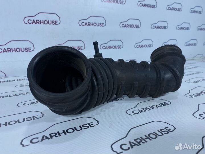 Патрубок воздушного фильтра Mitsubishi Lancer 10