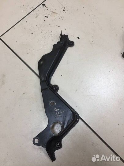 Кожух ремня грм Ford Focus