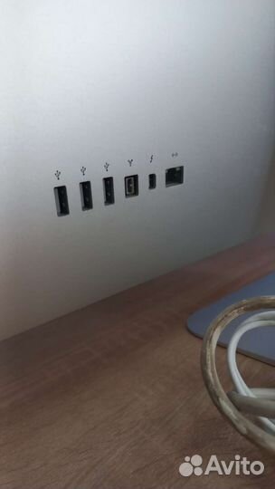 Apple thunderbolt display 27 2K A1407