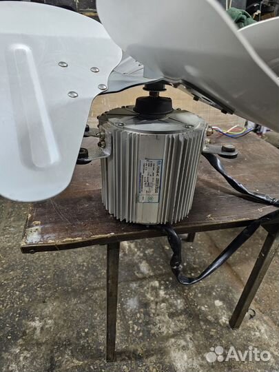 Двигатель вентилятора наружного блока кондиционера