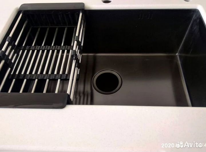 Столешница для кухни из искусственного камня