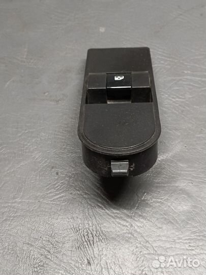 Кнопка стеклоподъёмника Opel astra H