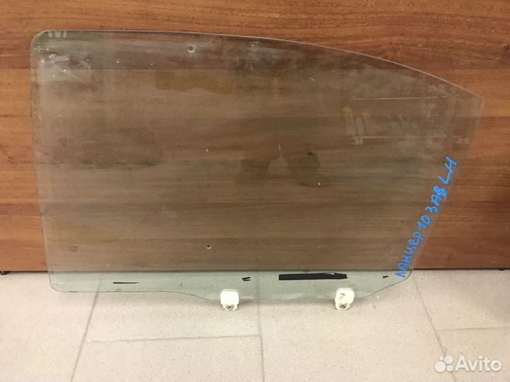 Lancer X Стекло двери заднее левое б/у