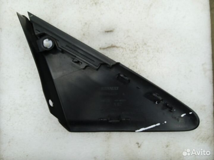 Накладка крыла передняя левая Renault Kaptur