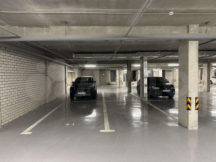 Машиноместо, 13 м²