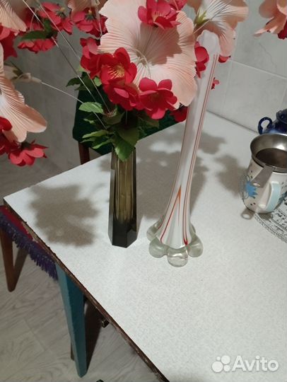 Миниатюрная интерьерная вазочка