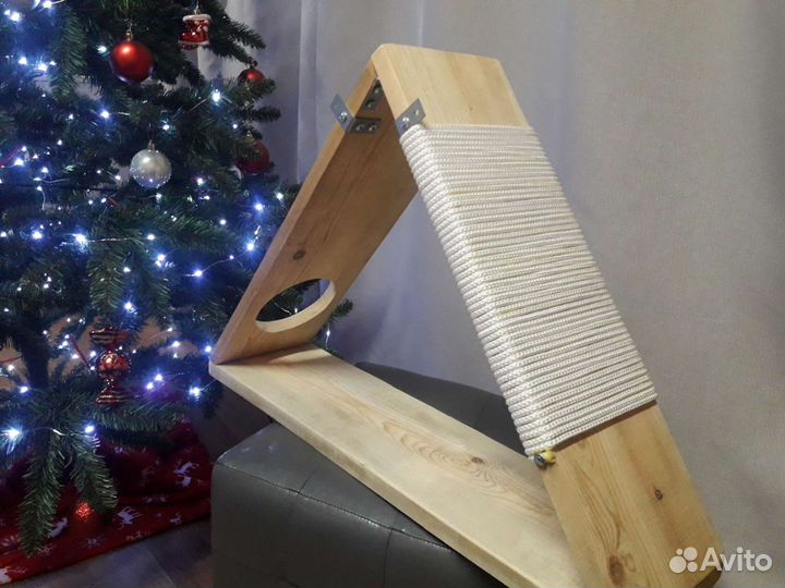 Когтеточка домик