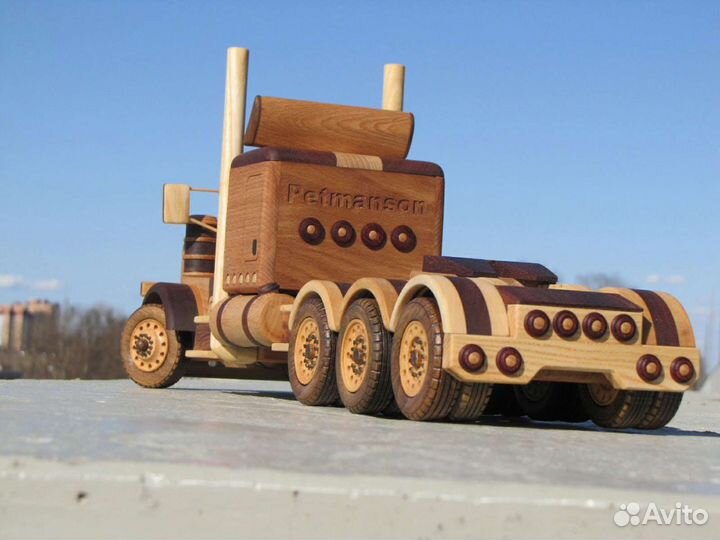 Деревянная машина