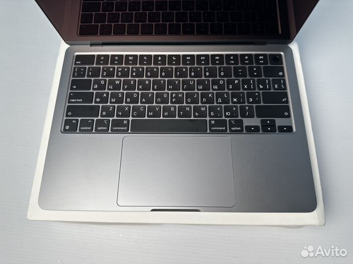 MacBook Air 13 2024 M3/16/512Gb 25 циклов, гаранти